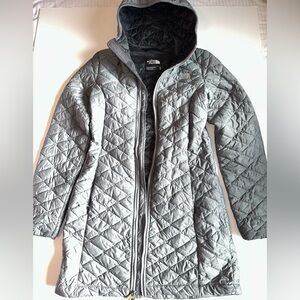 The North Face ThermoBall Parka Jacket Womens XS Gray Quilted Hooded Long Puffer